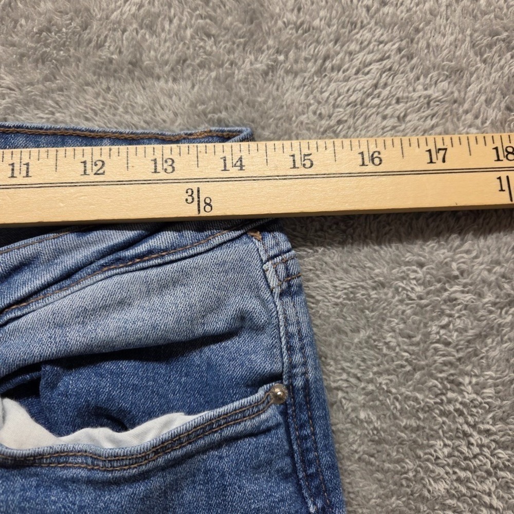 Kensie‎ Jeans Womens 6 / 28 Blue Cropped Straight Mid Rise Faded Denim - Picture 3 of 10